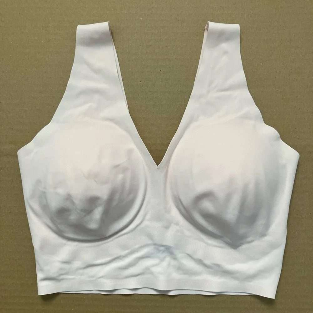 Seamless Light Pink V-Neck Comfort Bralette - Picture 10 of 11